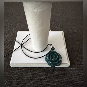 💯% Burmese Jade Dark Green Rose Pendant
